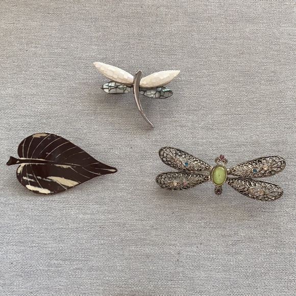 ⭐️ Pick a Pin 💗Give Away!! - Picture 2 of 2